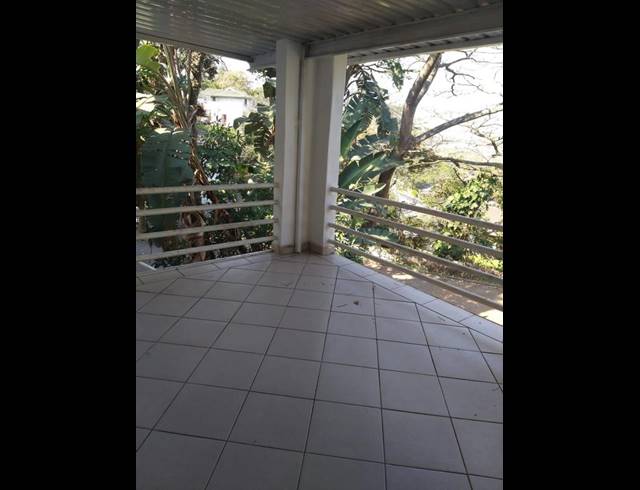 4 BEDROOM COMPLEX FOR SALE IN MOSELEY